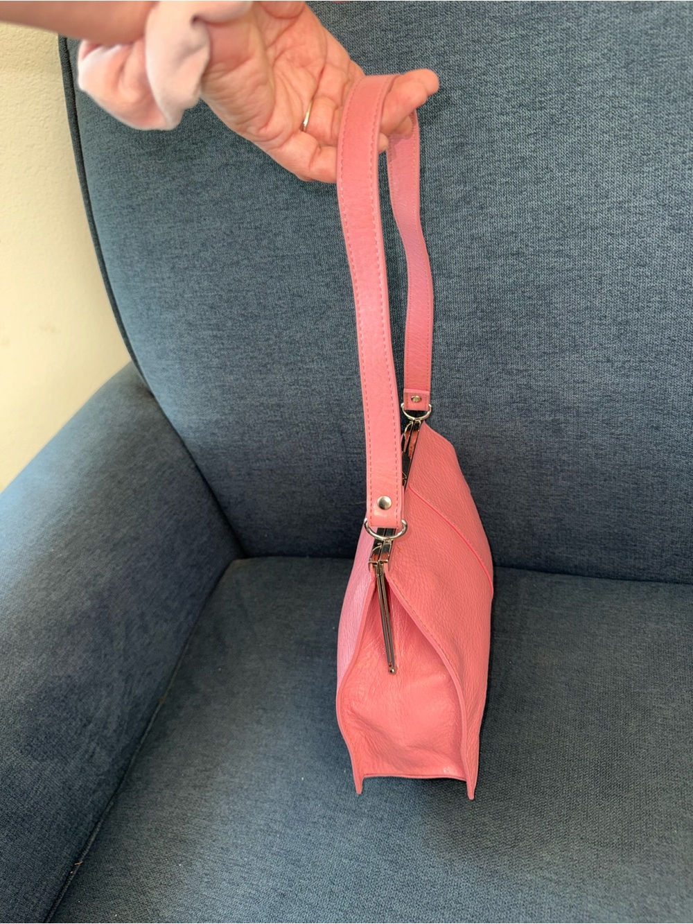 Wilsons Leather Pink Leather Shoulder Bag - Picture 4 of 8